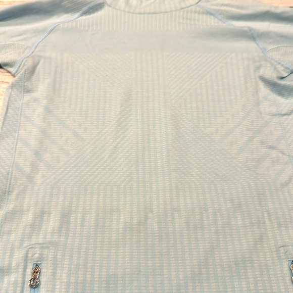 🍋Women’s Lululemon Rest Less Hoodie PTP approx 15.5”(2 bars) light blue *read* - Picture 9 of 11